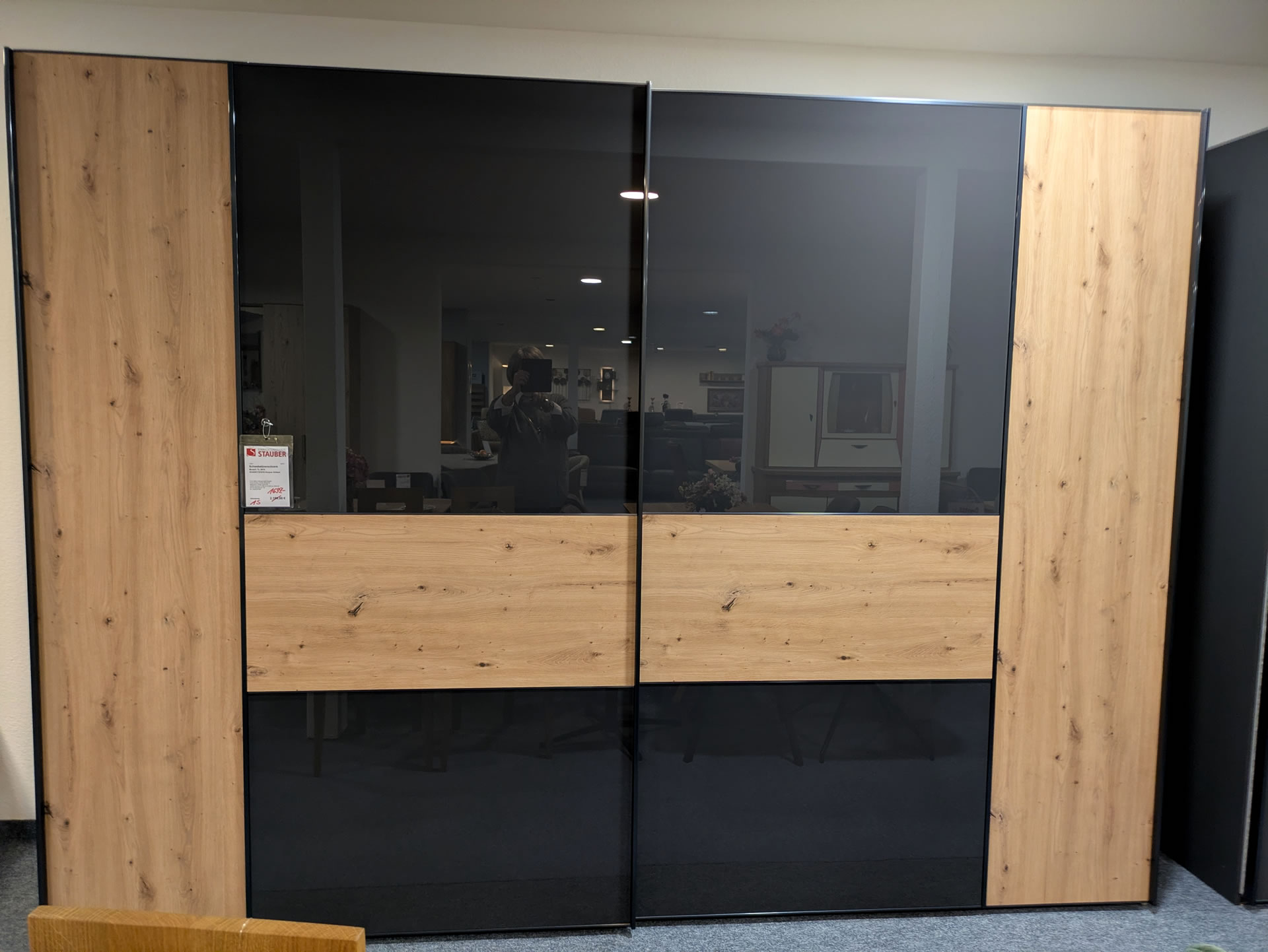 Kleiderschrank